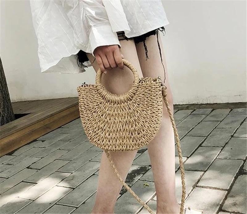 Borsa paglia intrecciata semicircolare con manici rotondi – Beige e Khaki