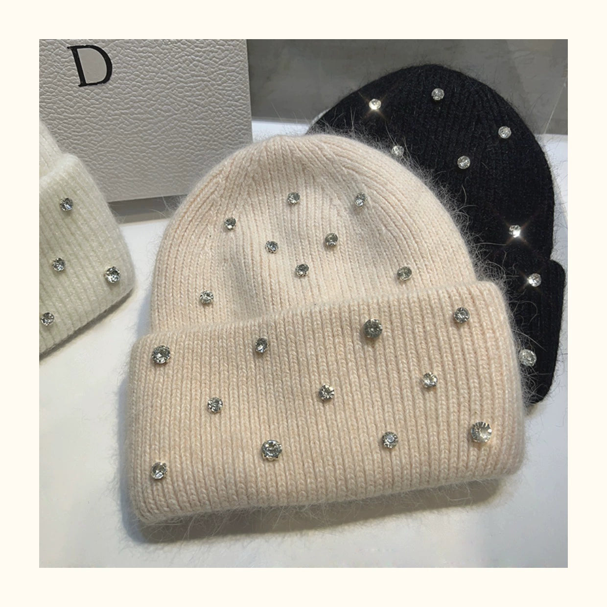 Cappello invernale con strass e pelliccia – Berretto a maglia con perline lucenti per donna, caldo e fashion