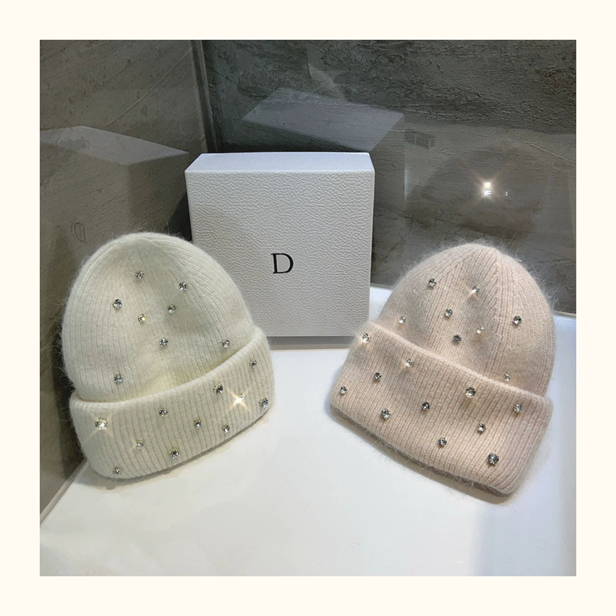 Cappello invernale con strass e pelliccia – Berretto a maglia con perline lucenti per donna, caldo e fashion