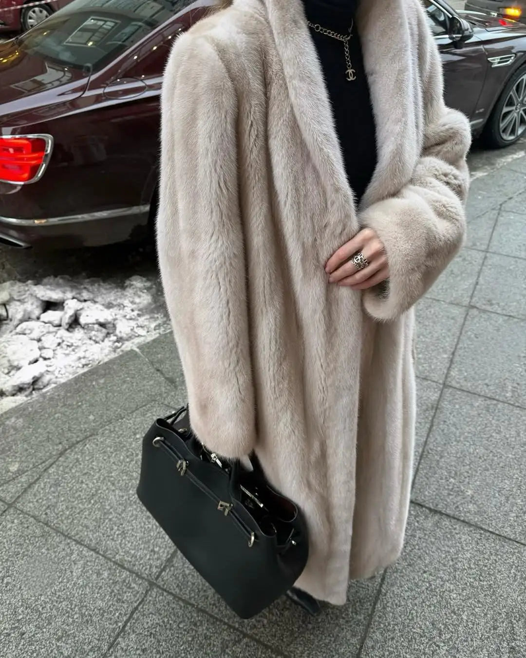 Cappotto donna in pelliccia sintetica dal taglio ampio