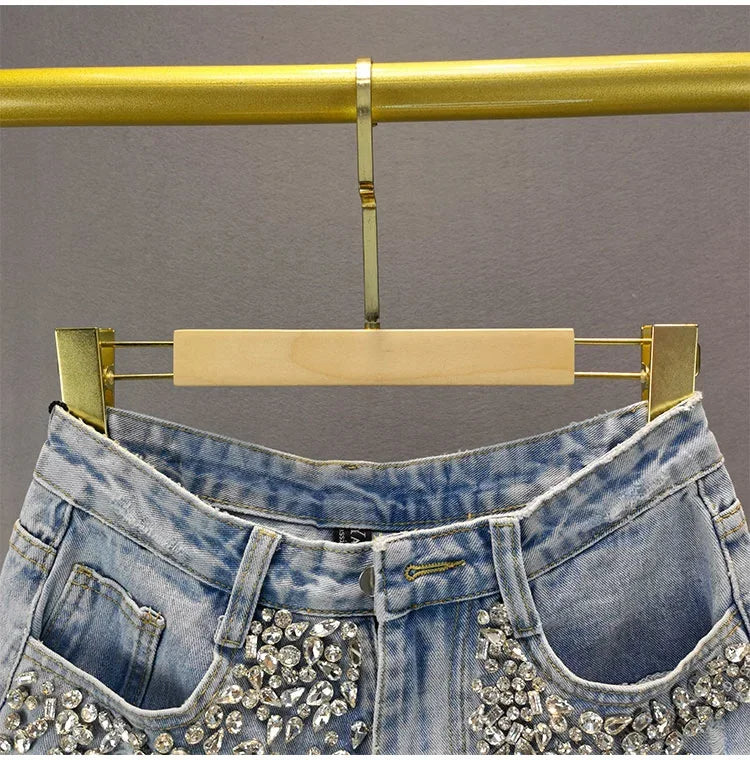 Shorts jeans donna Y2K vita alta con strass e frange – Primavera 2025
