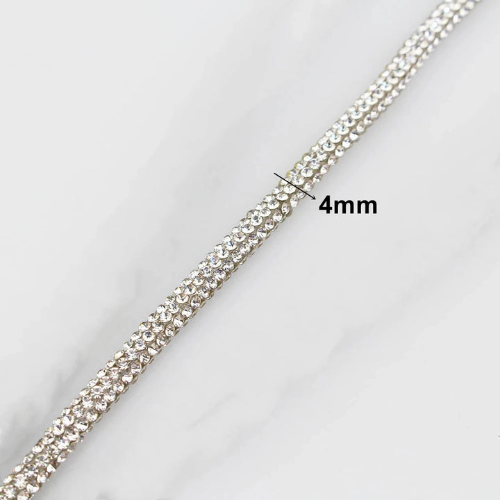 Corda in Cotone con Strass in Vetro 4 mm – 5 Metri Applicabile con Ferro o Cucitura per Abiti, Borse e Scarpe