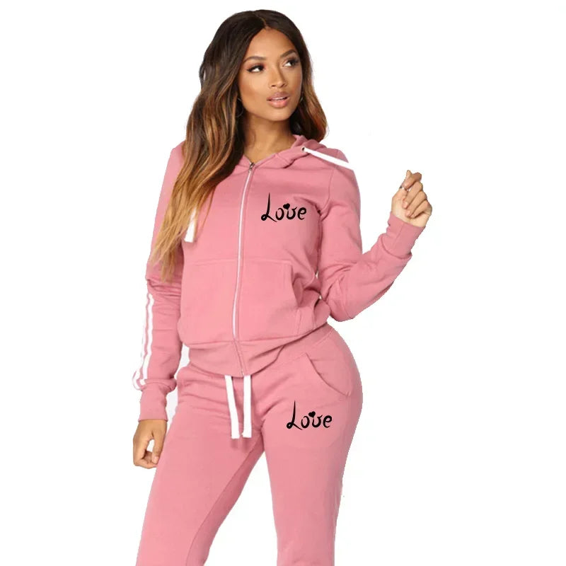 Set tuta donna autunno/inverno 2025 – Felpa con cappuccio + pantaloni con stampa “Love Letter”, outfit sportivo fashion