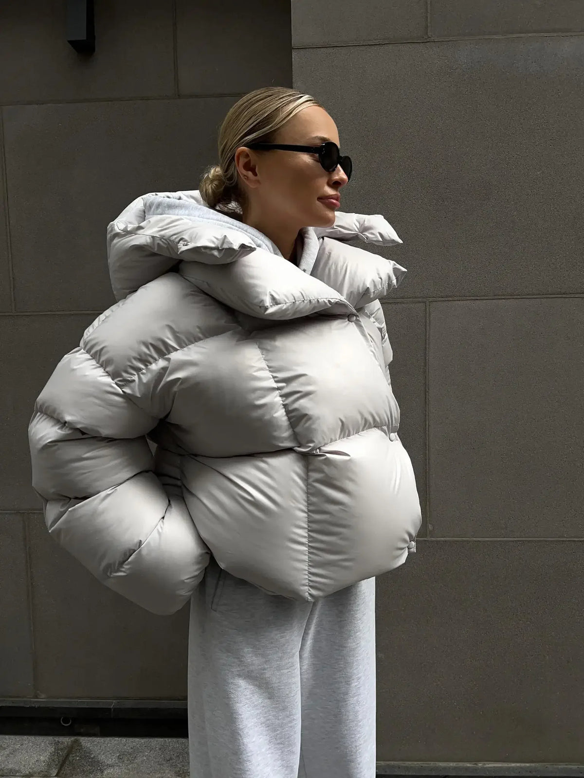 Piumino Donna Oversize con Cappuccio - immagine 10