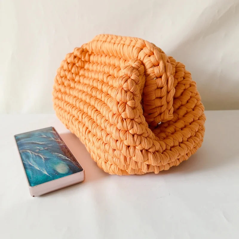 Clutch donna crochet fatta a mano – pochette artigianale intrecciata ideale per il giorno