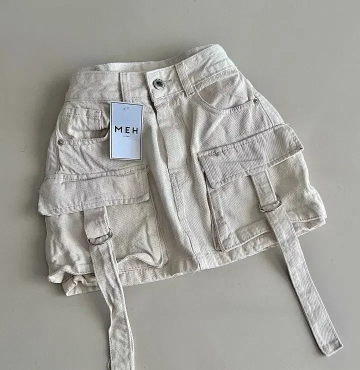 Shorts gothic cargo donna vita media in denim patchwork – estivo 2025, tasche multiple