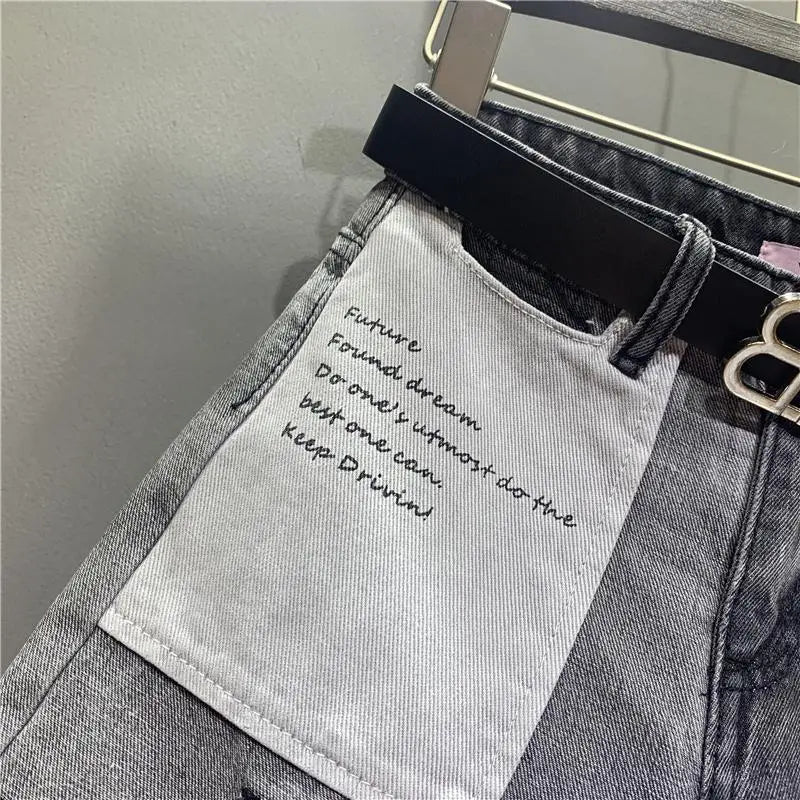 Denim shorts donna estate 2025 bicolore – vita alta, gamba larga, grafica e strappi – look urbano e trendy