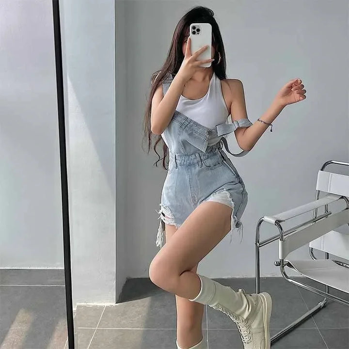 Salopette donna estiva in denim vita alta, strappi – overall shorts effetto slanciato
