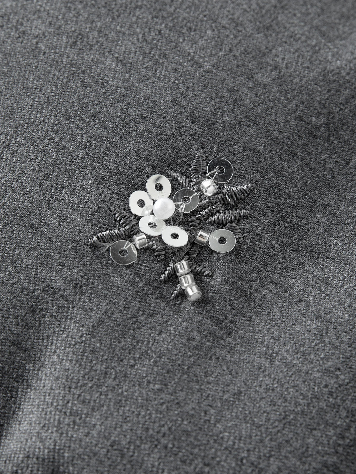 Piumino o gilet donna trapuntato con decorazioni - foto 19 della galleria