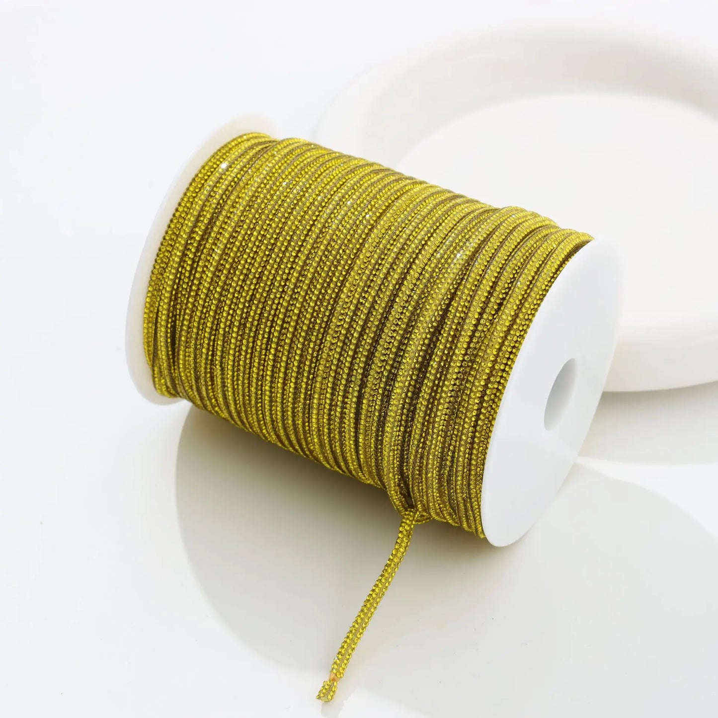 Corda in Cotone con Strass in Vetro 4 mm – 5 Metri Applicabile con Ferro o Cucitura per Abiti, Borse e Scarpe
