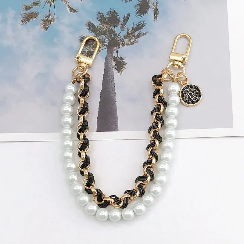 Portachiavi elegante doppio strato con perle + catena in pelle - accessorio fashion bag charm 2025