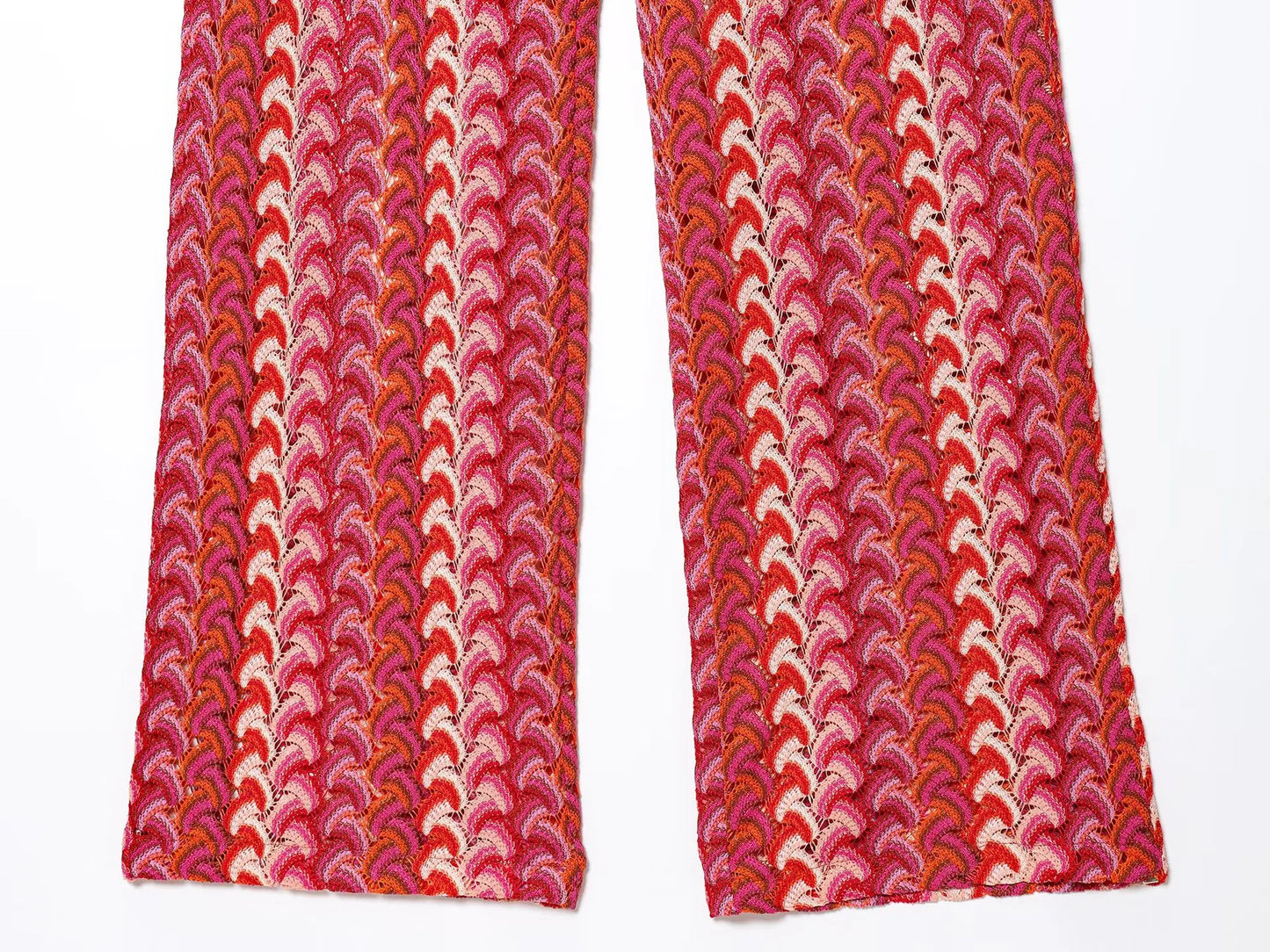 Coordinato donna in maglia crochet – top corto girocollo e pantaloni dritti vita alta