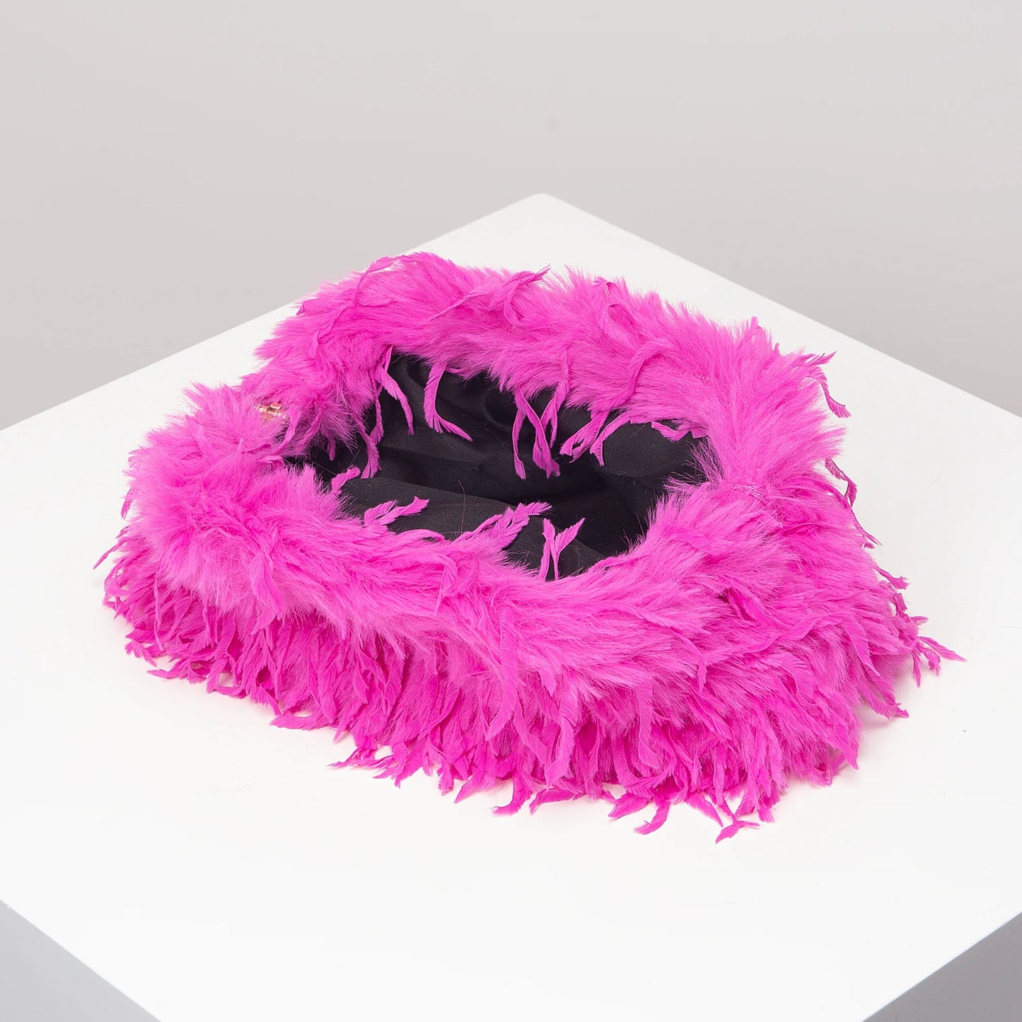 Clutch Y2K “Dopamine Style” in peluche candy-color – borsa da sera / clip bag fashion
