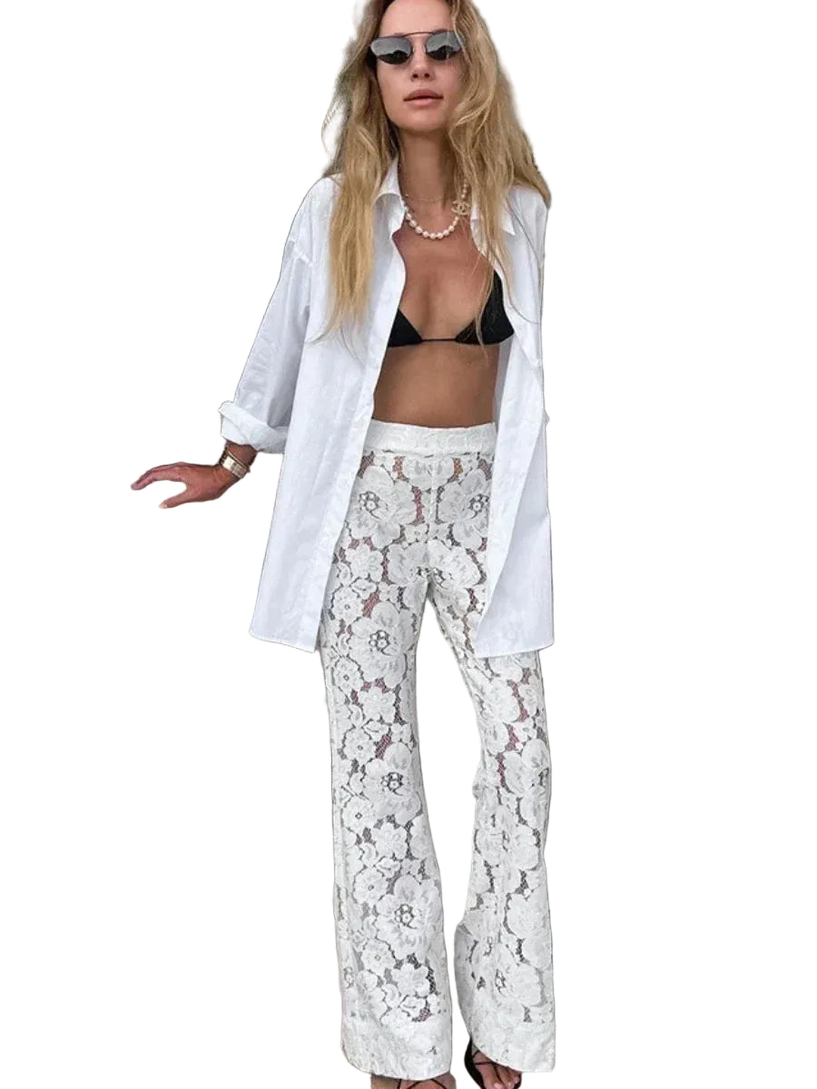 Pantaloni flare bianchi a vita alta in pizzo floreale – Estate 2026