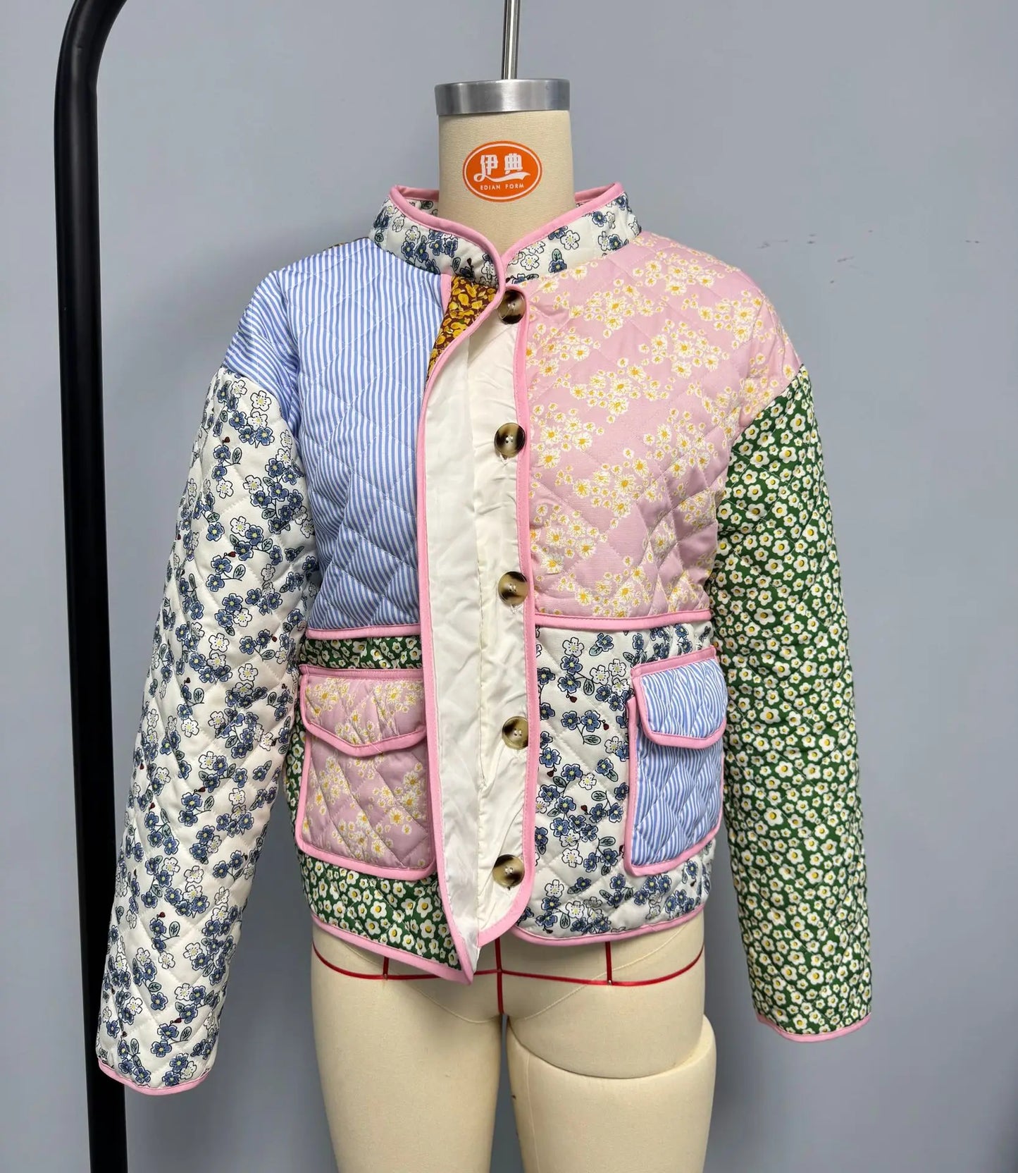 Giacca imbottita donna vintage patchwork floreale – Cappotto cotone con imbottitura, stile casual e warm streetwear