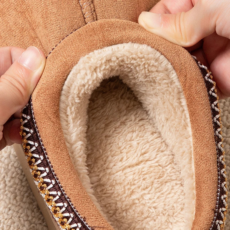 Slippers donna invernali ricamate antiscivolo ‒ pantofole plush indoor/outdoor con suola spessa e bordo caldo per l’inverno 2025