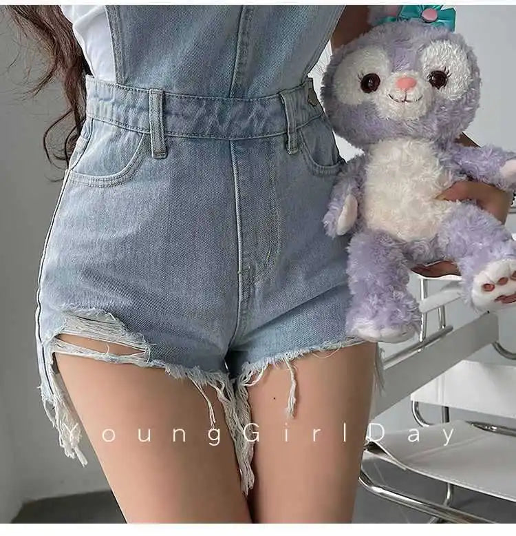 Salopette donna estiva in denim vita alta, strappi – overall shorts effetto slanciato