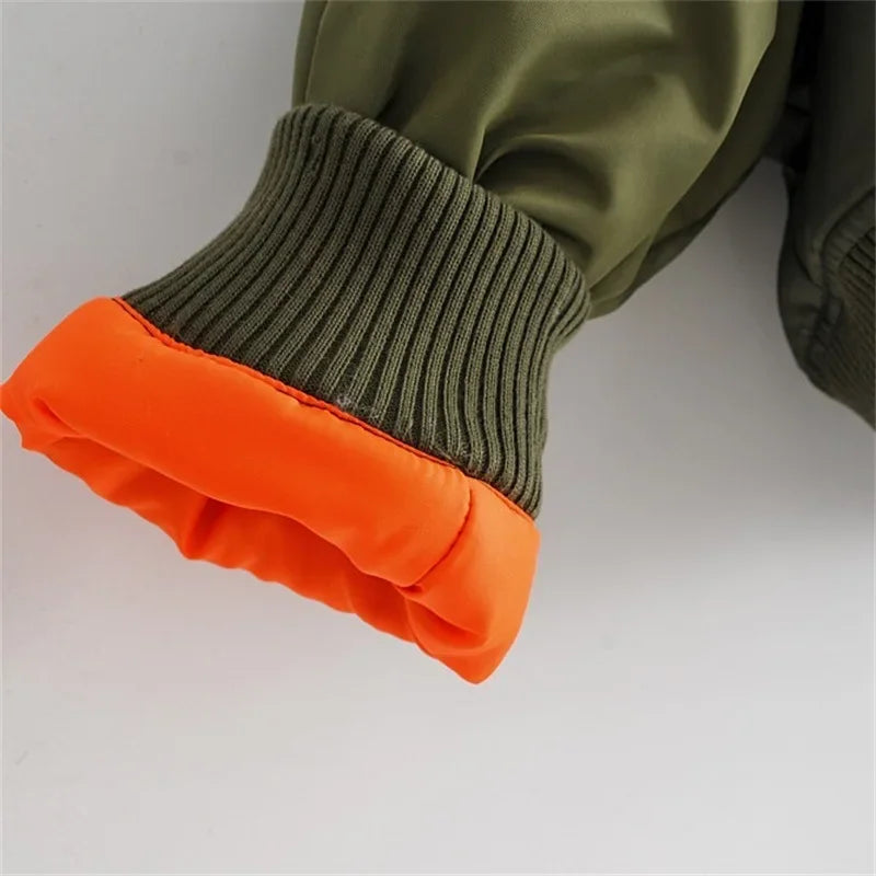 Giacca pilot bomber da donna imbottita – stile militare verde army, antivento e leggera per primavera/autunno