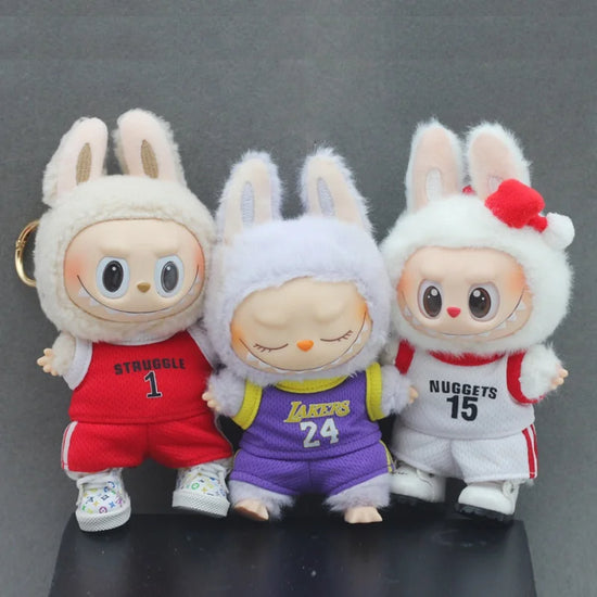 Set di abbigliamento sportivo per bambola Labubu da 17 cm – Divisa da calcio e da basket