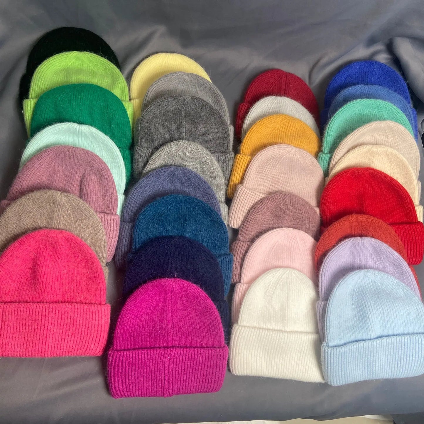 Cappello invernale con strass e pelliccia – Berretto a maglia con perline lucenti per donna, caldo e fashion