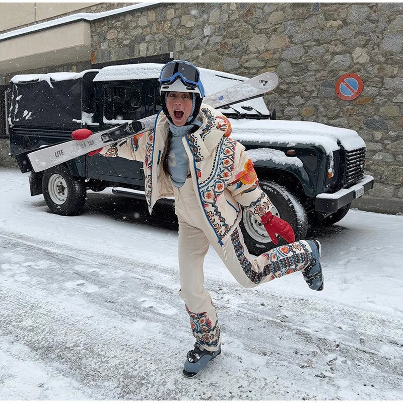 Tuta da neve donna con cappuccio, bianca o fantasia