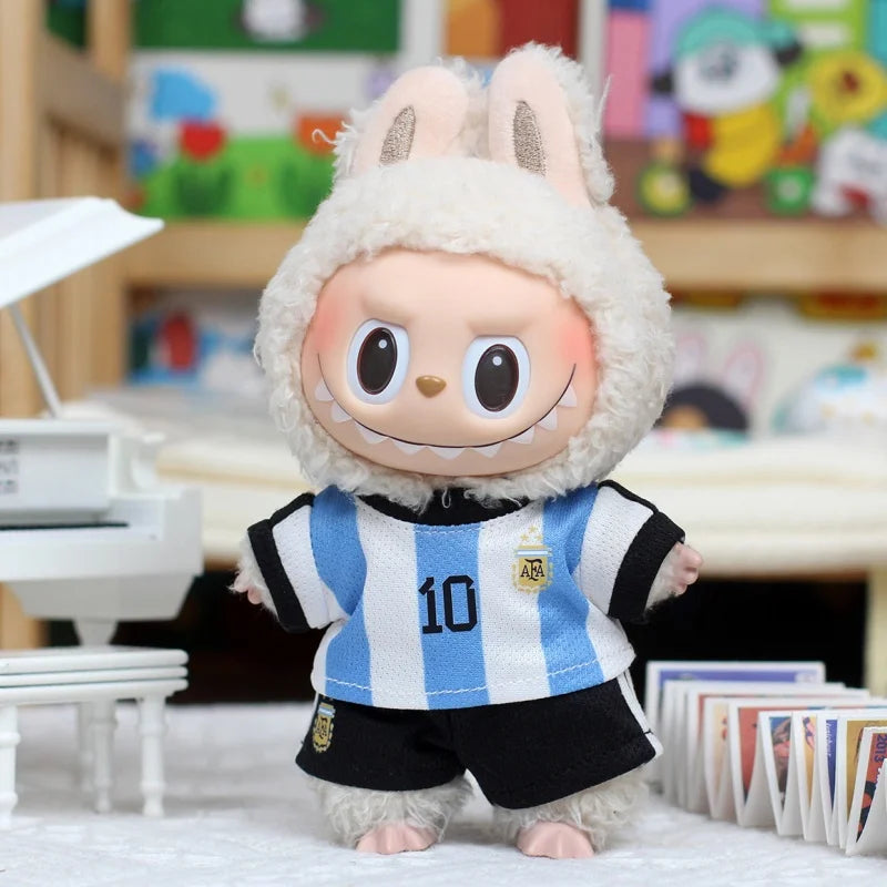 Set di abbigliamento sportivo per bambola Labubu da 17 cm – Divisa da calcio e da basket