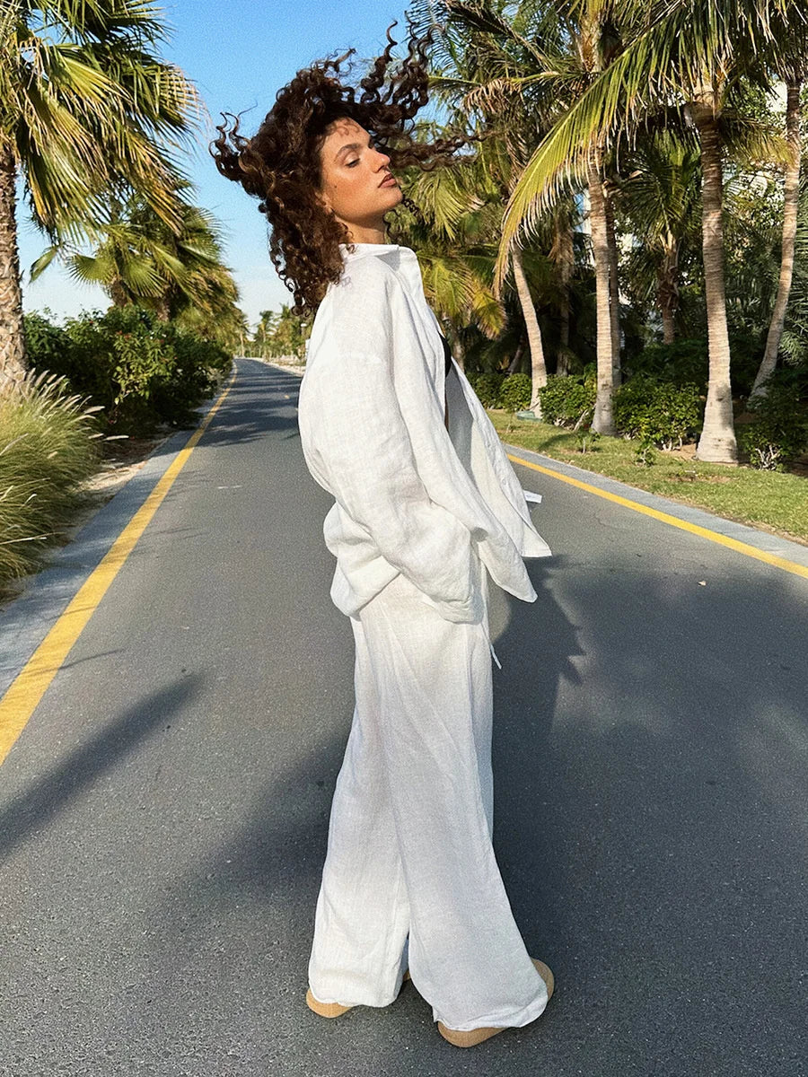 Completo da donna – camicia colletto revers e pantaloni elasticizzati casual-cozy