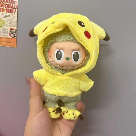 Set di abbigliamento per bambola Labubu da 17 cm – Tuta Pikachu con cappuccio e accessori