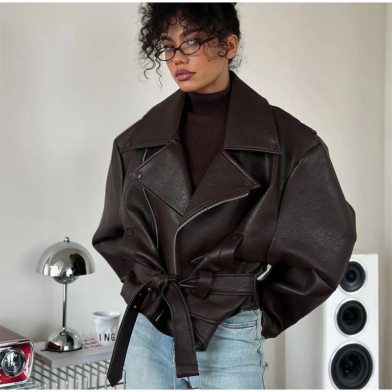 Giacca bomber donna marrone vintage con collo a rever, cintura e zip ‒ outerwear street chic autunno/inverno 2025