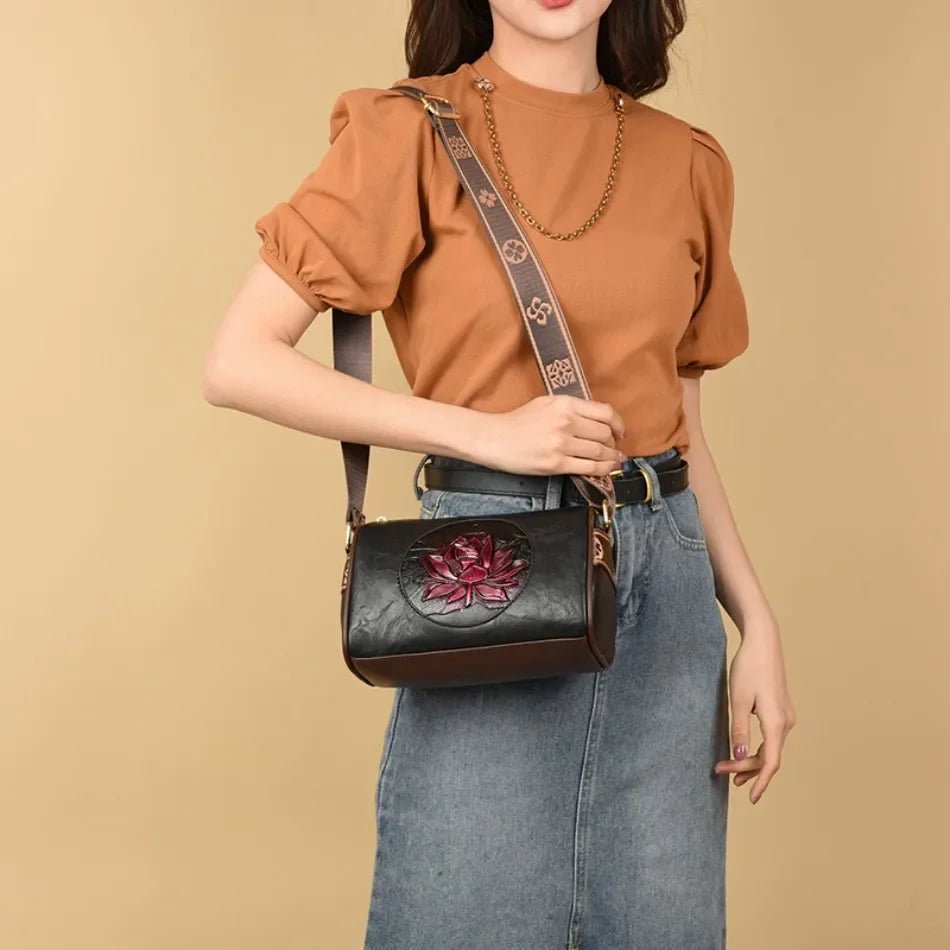Borsa a tracolla donna con tasche e scomparti - foto 141 della galleria