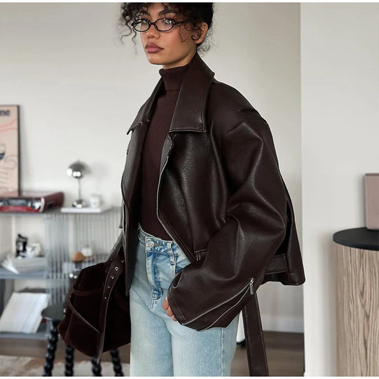 Giacca bomber donna marrone vintage con collo a rever, cintura e zip ‒ outerwear street chic autunno/inverno 2025