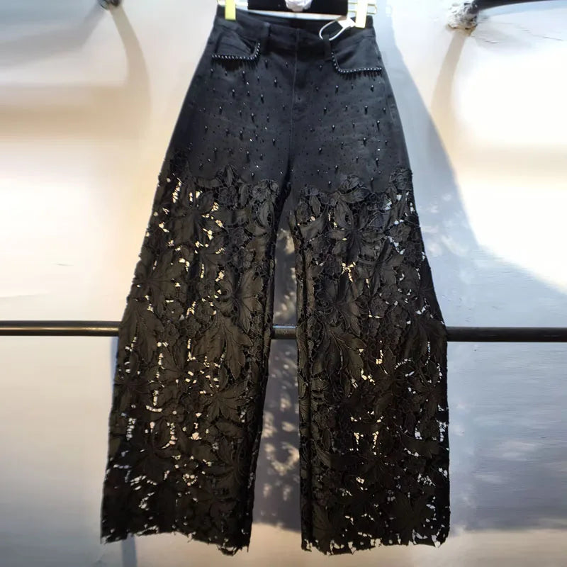 Jeans Donna con Pizzo Nero – Denim Fashion e Moderno