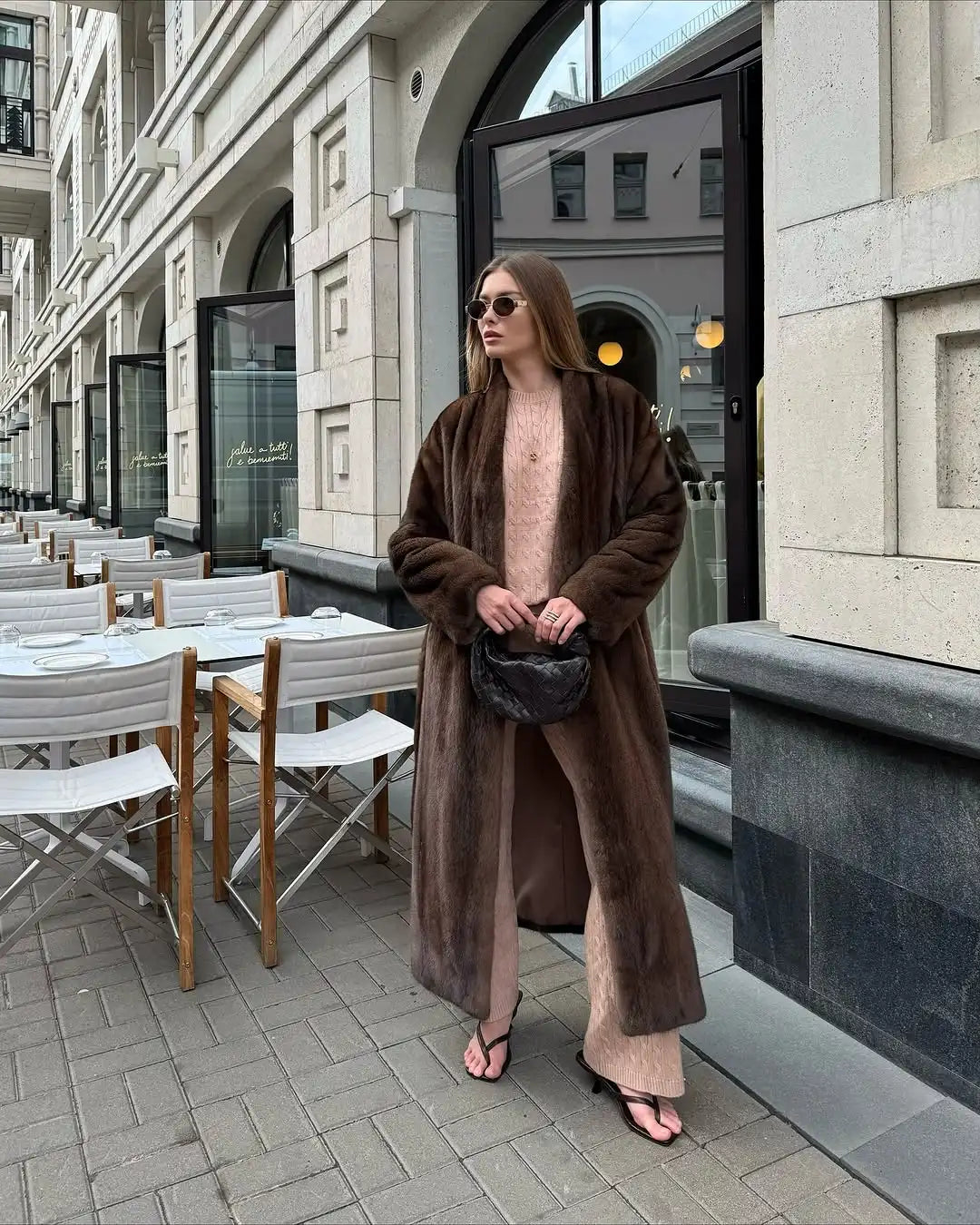 Cappotto donna in pelliccia sintetica dal taglio ampio