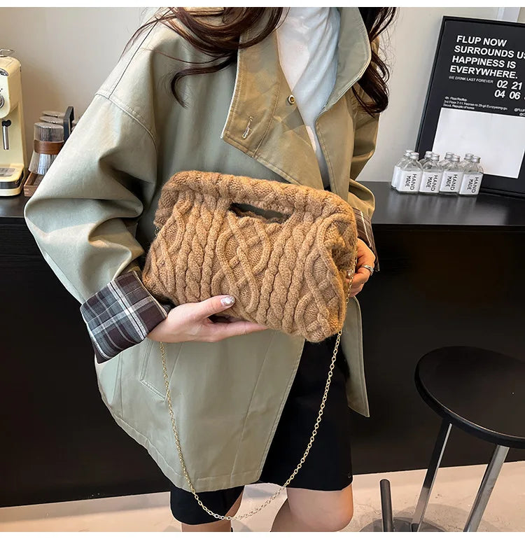 Borsa Crochet Donna Invernale – Crossbody Tricot con Catena e Texture Maglia