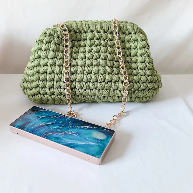 Clutch donna crochet fatta a mano – pochette artigianale intrecciata ideale per il giorno