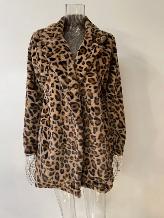 Cappotto donna oversize leopardo – abbigliamento autunno/inverno 2025, stampa leopardata, vestibilità ampia, top casual