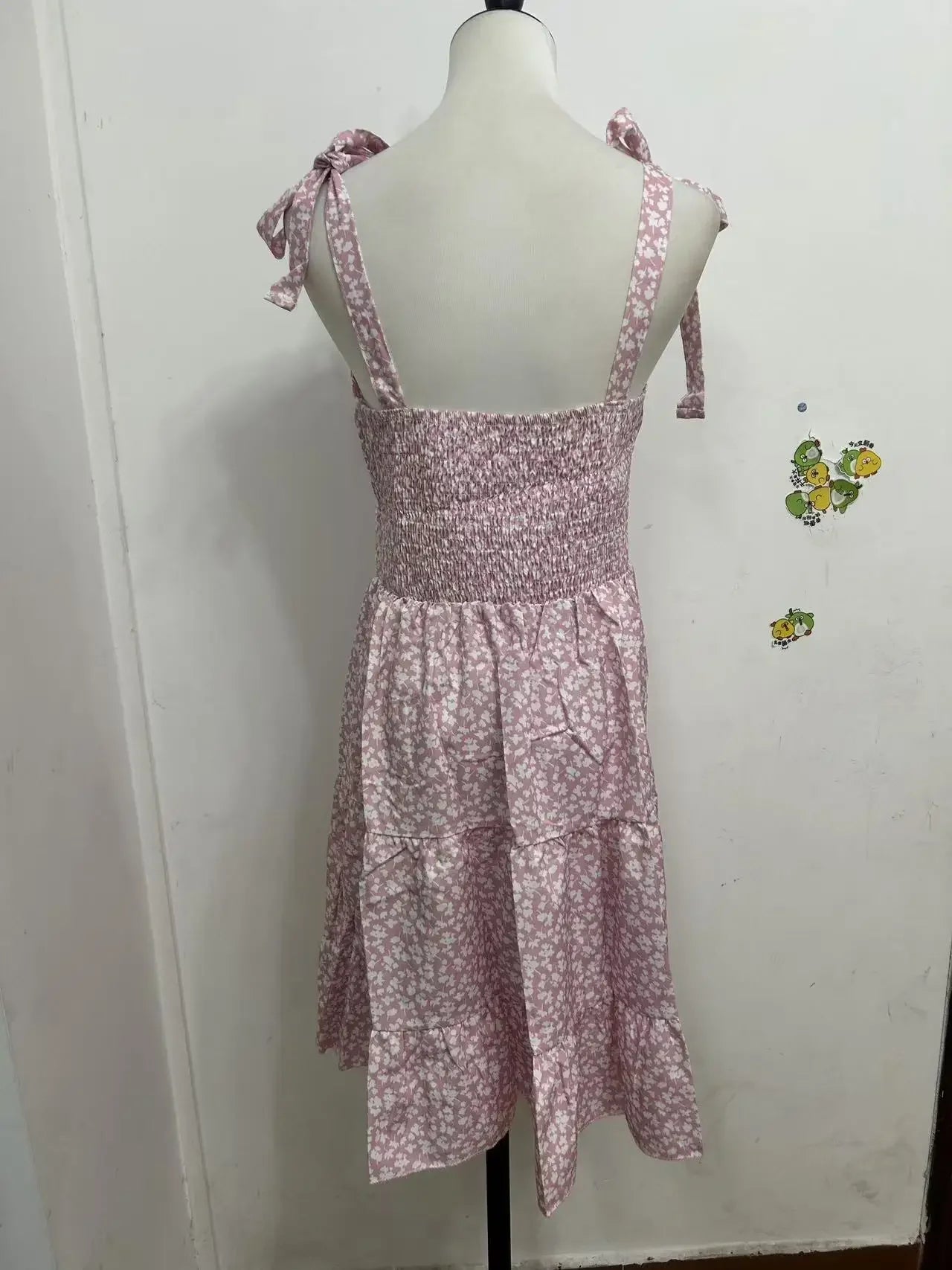 Abito mini estivo 2025 con stampa, scollo halter, spalline regolabili – Vestito donna fresco e unico
