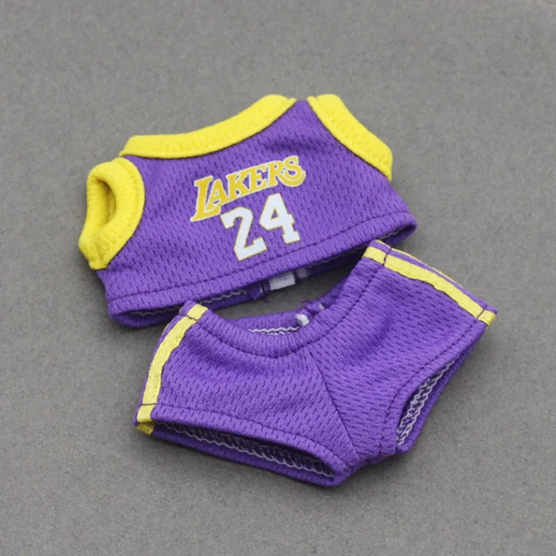 Set di abbigliamento sportivo per bambola Labubu da 17 cm – Divisa da calcio e da basket