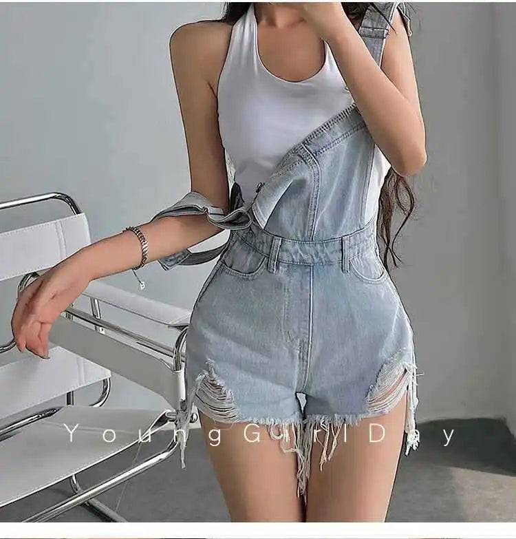 Salopette donna estiva in denim vita alta, strappi – overall shorts effetto slanciato