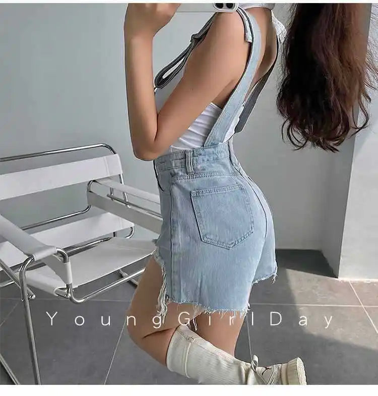 Salopette donna estiva in denim vita alta, strappi – overall shorts effetto slanciato