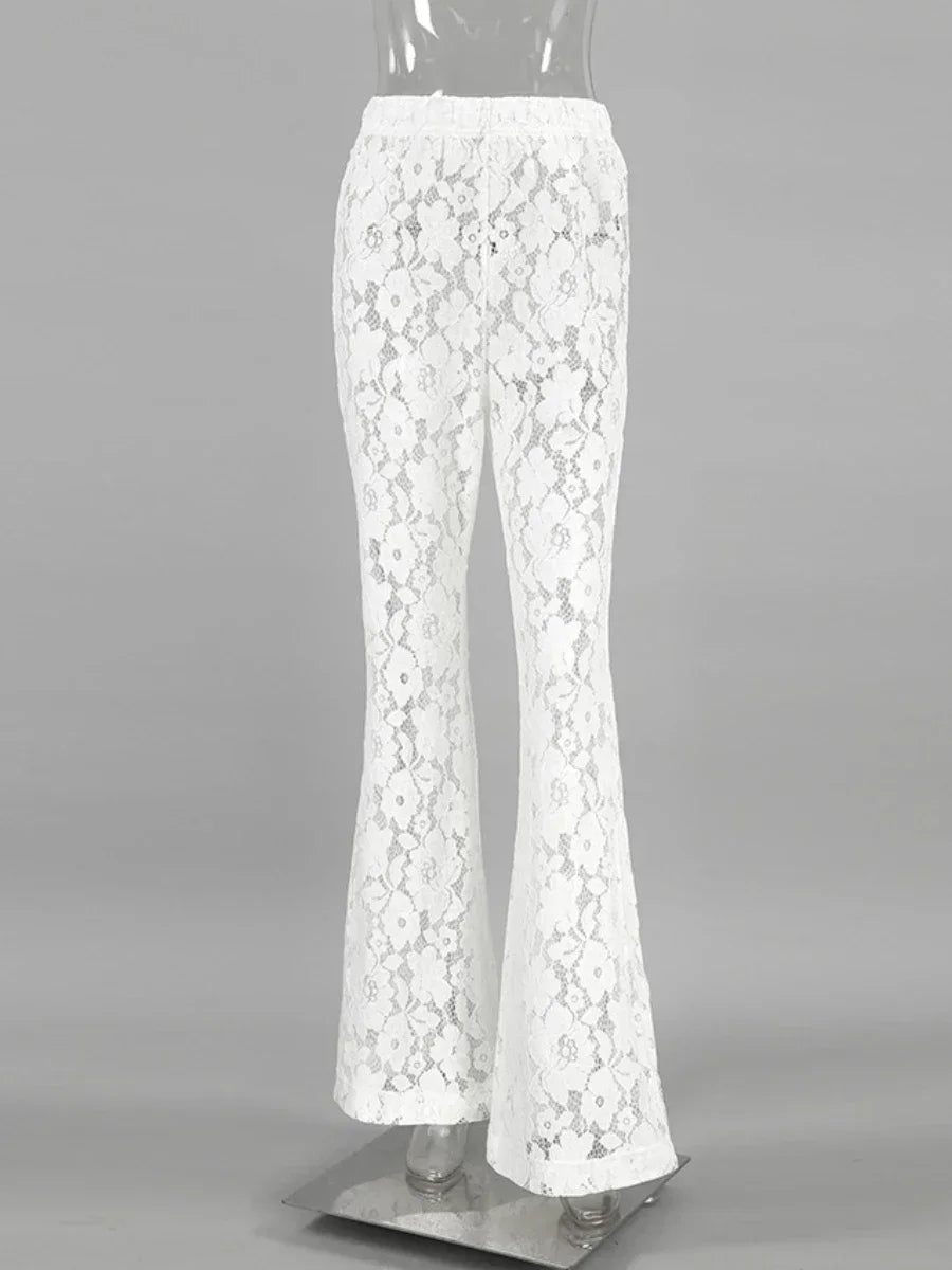 Pantaloni flare bianchi a vita alta in pizzo floreale – Estate 2025