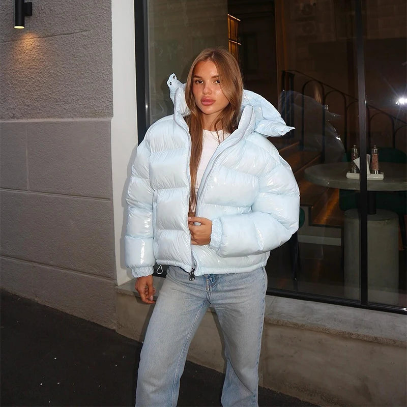 Piumino Corto Donna Lucido con Cappuccio e Zip - immagine 26