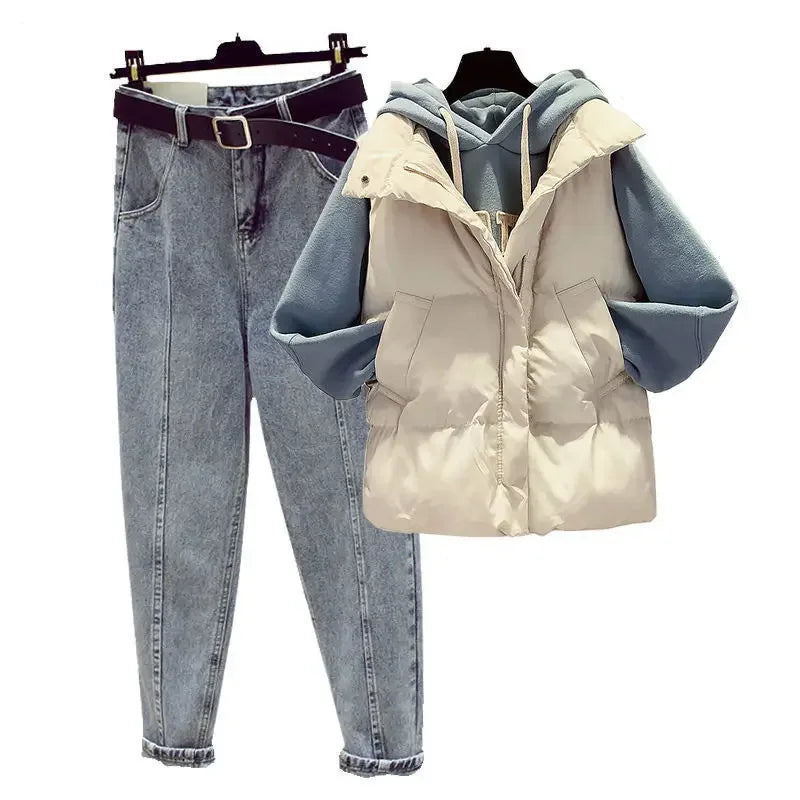 Set 3 pezzi donna: gilet corto in jeans, pantaloni e cintura – look versatile per autunno/inverno