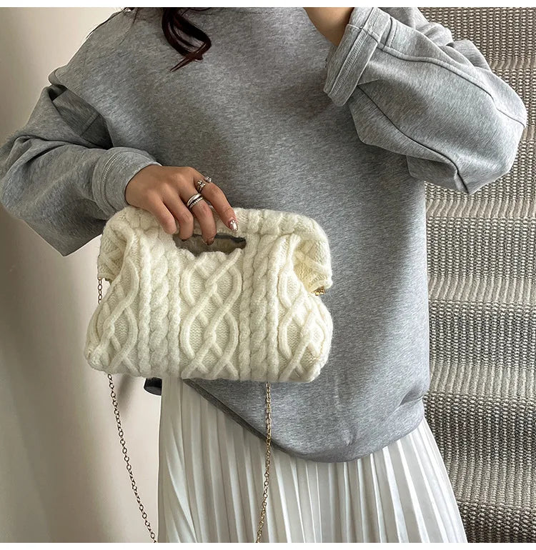 Borsa Crochet Donna Invernale – Crossbody Tricot con Catena e Texture Maglia