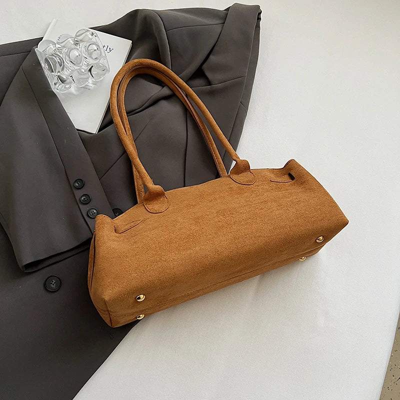 Borsa baguette tote in suede 2025 – stile underarm sofisticato, capiente e raffinato per donne commuter