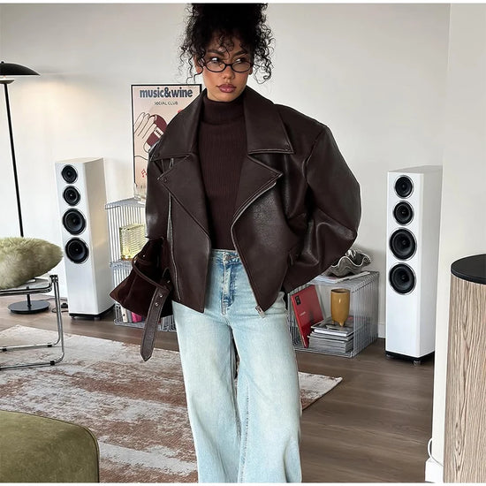 Giacca bomber donna marrone vintage con collo a rever, cintura e zip ‒ outerwear street chic autunno/inverno 2025