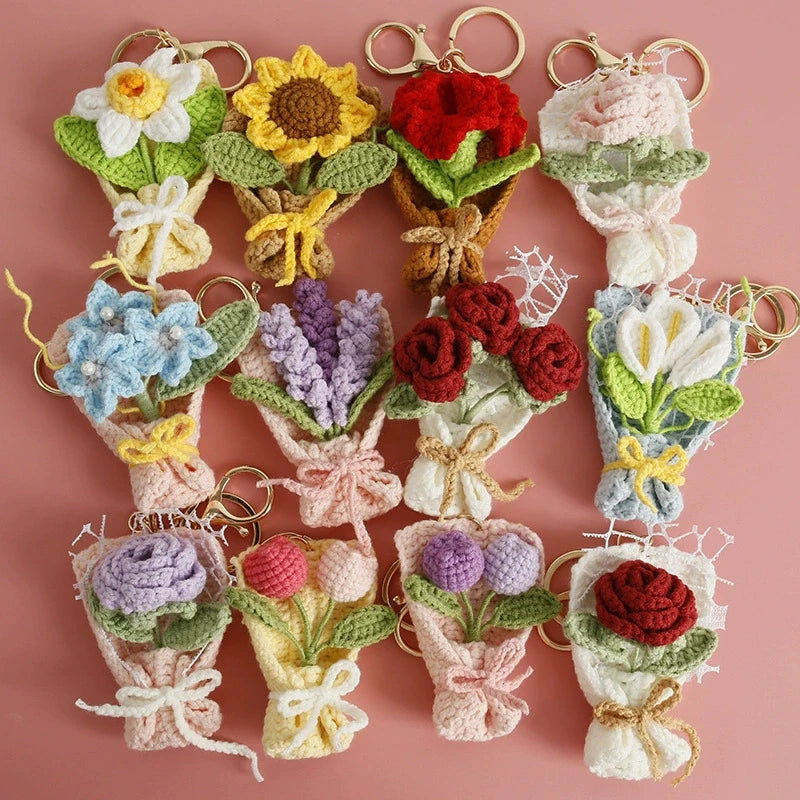 Portachiavi fiore all’uncinetto artigianale – charm amigurumi handmade per borse e chiavi