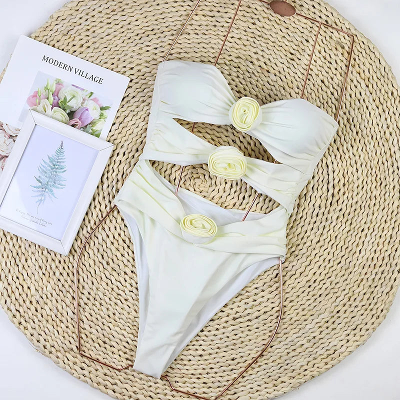 Bikini sexy 2025 con fiori 3D e taglio brasiliano a vita alta