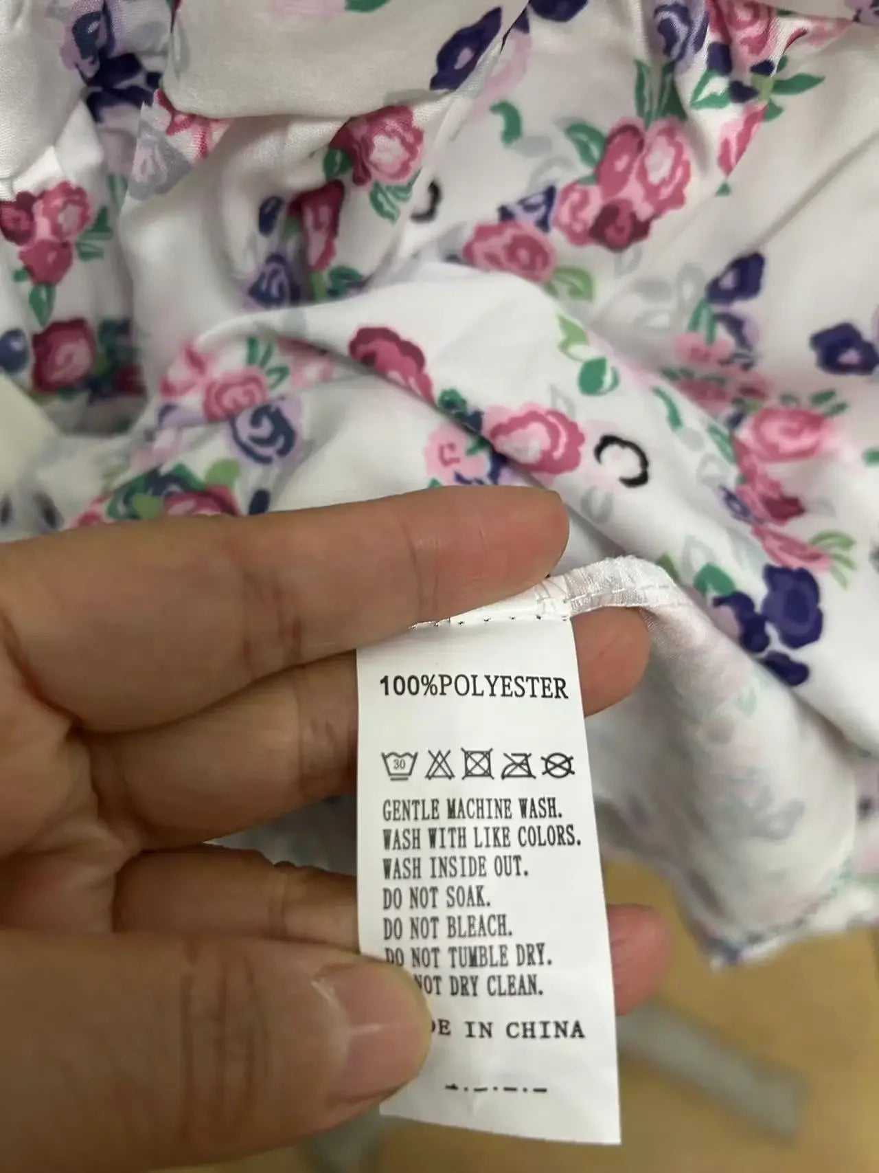 Abito mini estivo 2025 con stampa, scollo halter, spalline regolabili – Vestito donna fresco e unico