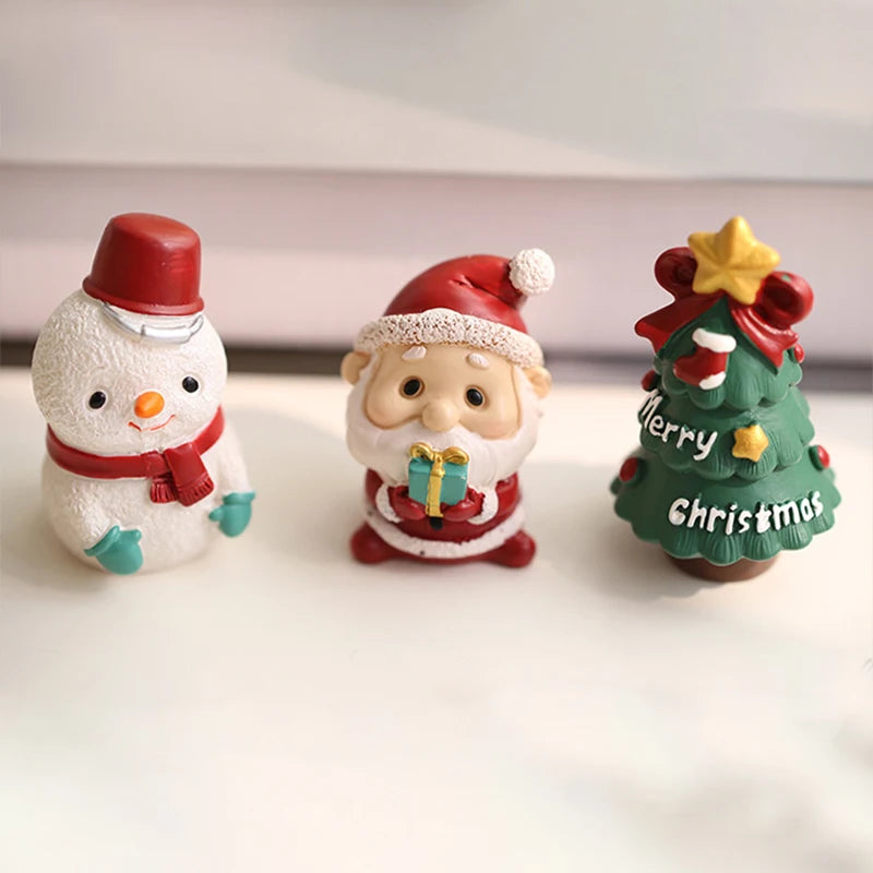 Decorazioni natalizie da scrivania 2025 ‒ set figurine Piccolo Babbo Natale + Alberello ornamentale per ufficio e casa